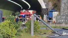D5 je po tragické nehodě u Plzně opět průjezdná. Tělo řidiče leželo daleko od vraku