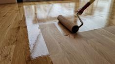 Renovace parket: Jak poznat, kdy je na ni čas?