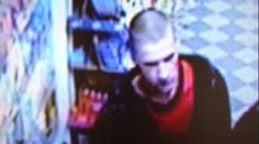VIDEO: Mladíci v Praze bezdůvodně brutálně napadli otce se synem