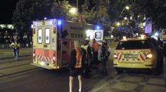 Tramvaj srazila chodce, oživovali ho v sanitce