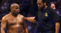 Konec MMA legendy! Byla to dlouhá jízda, řekl Cormier na rozloučenou