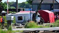 Vlak v Belgii smetl školní autobus s dětmi. Na místě jsou mrtví