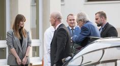 Za prezidentem Zemanem do nemocnice přijela manželka a dcera