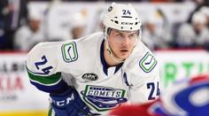 Bývalý hráč NHL zneužíval nezletilou dívku, vězení se nejspíše vyhne