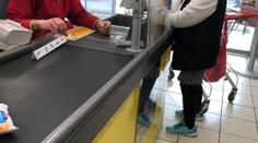 Billa pro zaměstnance na prodejnách zavádí roušky! Lidé návrh kritizují