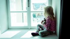 Holčičku (8) měla téměř celý život věznit matka! Nikdy neviděla les ani jiné děti