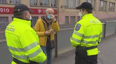 Kontroly karantén naráží na problém. Není jasné, jak je to s osobními údaji
