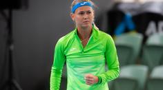 Bouzková má formu, opět postoupila do čtvrtfinále. Dále jde i Svitolinová