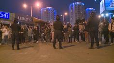Opozice v Bělorusku vyzvala k dalším protestům. Policisté sklopili štíty