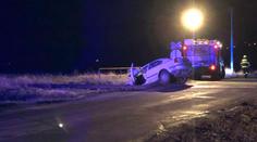 U Boleslavi narazilo auto do vlaku! Řídil ho policista, byl prý opilý