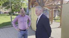 Ministr Gazdík navštívil školu v Bílině, která si kvůli šikaně najala ochranku