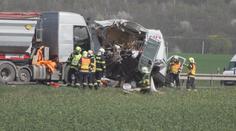 Obžalovali řidiče, který měl zavinit smrt tří silničářů. Nevěnoval se řízení