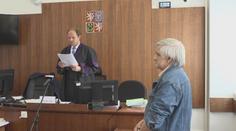 Senior přejel na přechodu strážnici a ujel. Dostal podmínku a ženě zaplatí 100 tisíc