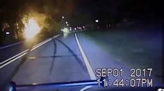 Pět dětí uhořelo v kradeném autě! Řidič ujížděl policii, sjel ze silnice