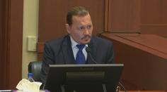Další Deppova expartnerka na něj hází špínu. Herec ale věří, že má eso v rukávu