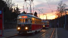 Retro tramvaje se po 65 letech vrací do Prahy. Budou jezdit v běžném provozu