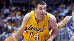 Šampion NBA pomáhá dětem na Ukrajině. Draží vítězné prsteny