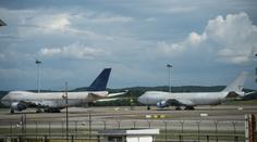 Záhada na letišti: Stojí tam tři boeingy, už rok je nikdo nechce!