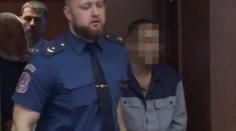 Synovi (4) rozbil hlavu násadou od smetáku! Dítě trpí, muže čeká trest