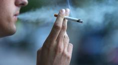 Zakážou jim po alkoholu i cigarety? V parlamentu začal boj proti kouření