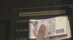 Úplatek 10 milionů! Policie navrhla obžalovat zaměstnance finančáku