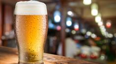 Češi přestávají chodit do hospod. Stále je tam ale láká zábava a pivo
