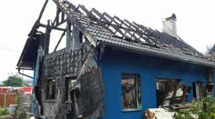 Hořící dům na Jihlavsku byl plný střeliva. Při požáru explodovalo