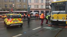 Nehodu v Plzni zřejmě zavinil řidič autobusu, nedal tramvaji přednost