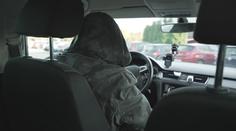 Muž šel do bytu zapojit internet. Mezitím mu zmizelo služební auto