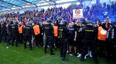 Ostuda při mistrovských oslavách fotbalistů Sparty. LFA reaguje