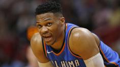 San Antonio si zajistilo play off, Oklahomu tam dotáhl Westbrook!