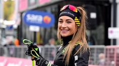 Biatlonová kráska ukázala téměř vše! V odvážných plavkách si užívala