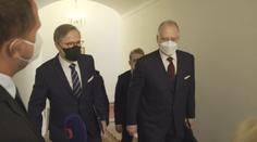Vláda chce propouštět i zpravodajce. Skončit má šéf rozvědky