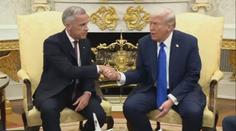 Kanadský premiér zachraňuje vztahy s USA.  Jsme stále konkurenti, reaguje Trump
