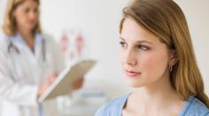 Chcete přehlásit dítě k lékaři pro dospělé? Do 18 let čekat nemusíte