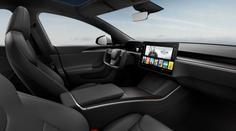 Tesla zase svolává statisíce aut. Tentokrát kvůli tomu, že "prdí a kokrhají"