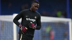 Mendy předvedl v Arábii šílený kiks. Hattrickem ho musel zachránit Firmino