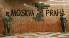 Plastika s Moskvou na Andělu zůstane. Doplní ji ale tabulka s vysvětlením