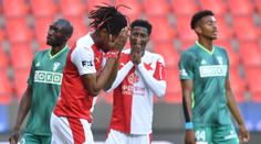 Slavia přišla o výhru po chybě Deliho, Boleslav a Sparta předvedly show