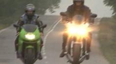 Stařenku zachránili motorkáři