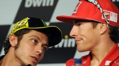 Mistr světa závodů MotoGP bojuje o život, srazilo ho auto!