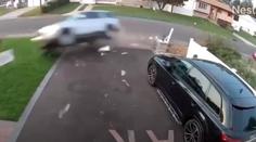 Hrozivé VIDEO: Opilá žena vyletěla s autem ze silnice. Vezla tři malé děti!
