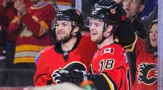 Frolík pálil do černého, Calgary ale tápe a na play off ztrácí