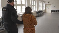 Nález miminka v popelnici: Policie řekla podrobnosti, od smrti ho dělily minuty