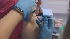 Ideální čas na očkování proti chřipce je teď. Nemoc ohrožuje hlavně seniory