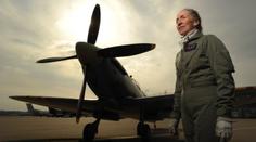 Smrtící stíhačka v rukou křehké ženy: Grace a Spitfire