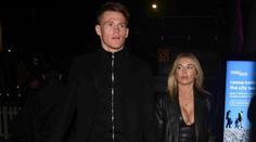 McTominay sestřelil Řecko. Jeho půvabná přítelkyně si užívá v plavkách