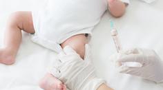 Záhadná dětská hepatitida děsí lékaře. Příznaky u pacientů se liší. PŘEHLED