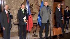 Trojkoalice čeká na Klausovo jmenování vlády