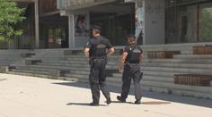 Tvrdý zákrok strážníka se objevil na sítích. Městská policie nechala video smazat